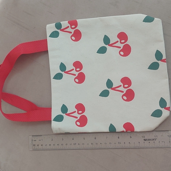 Canvas tote cherry print/design - Picture 3 of 5